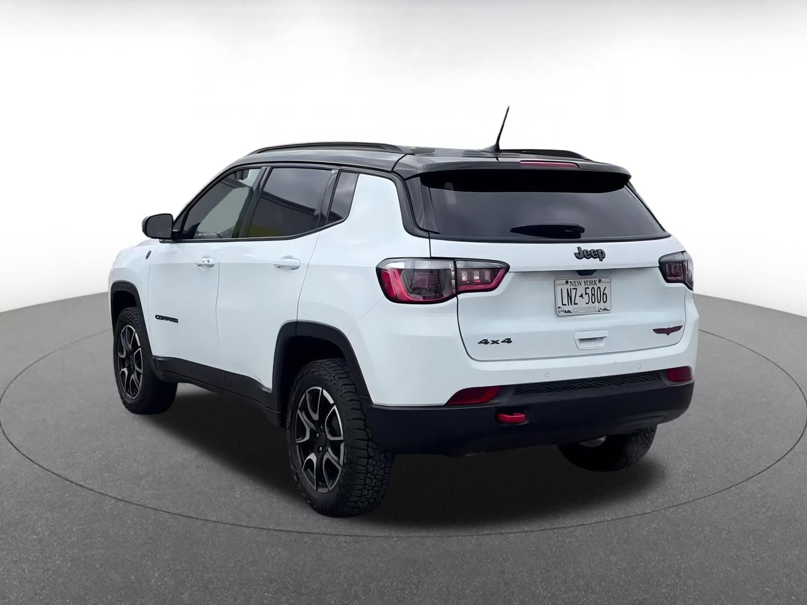 Thumbnail: 2025 Jeep Compass - 11
