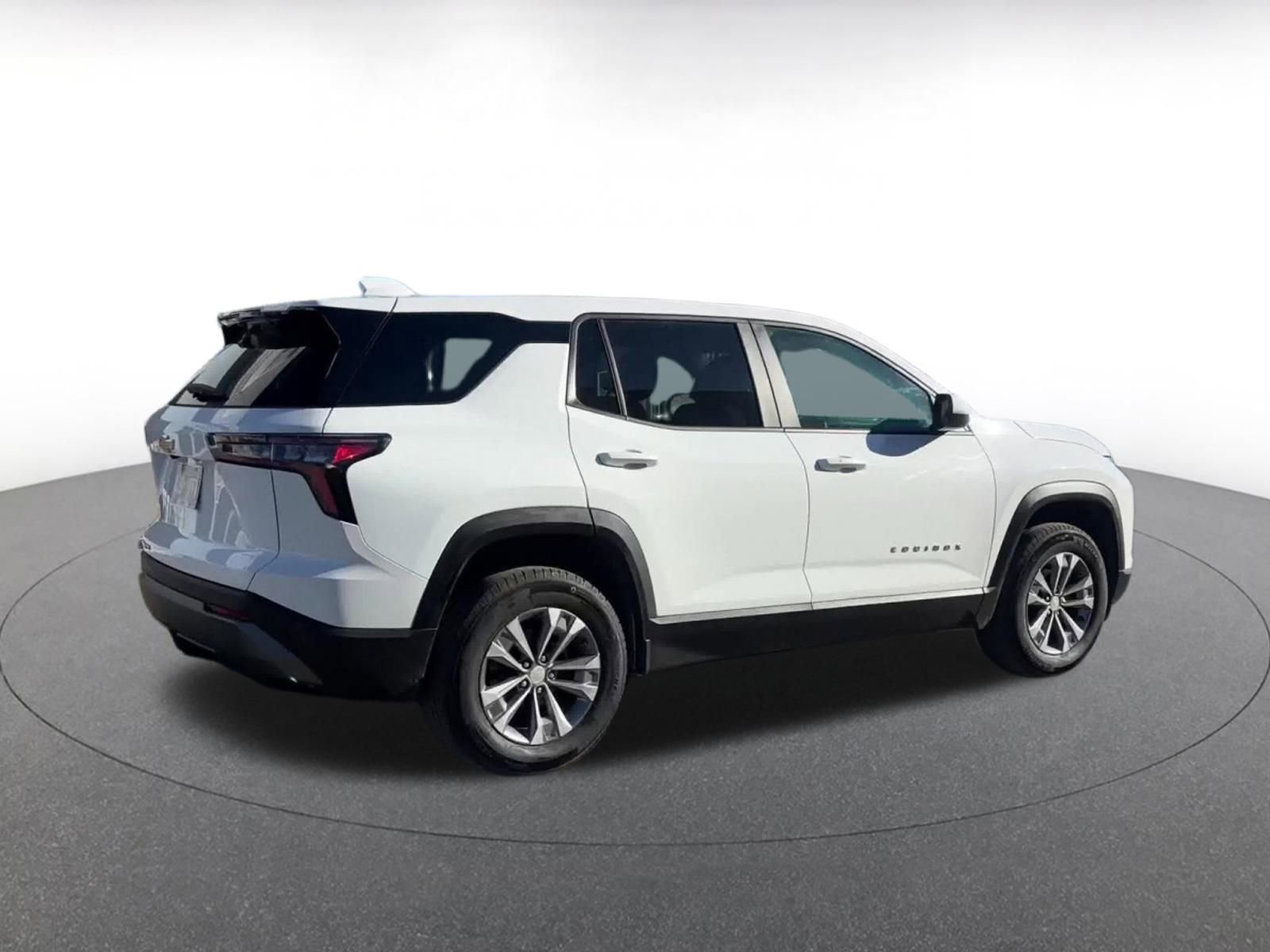 Thumbnail: 2025 Chevrolet Equinox - 15