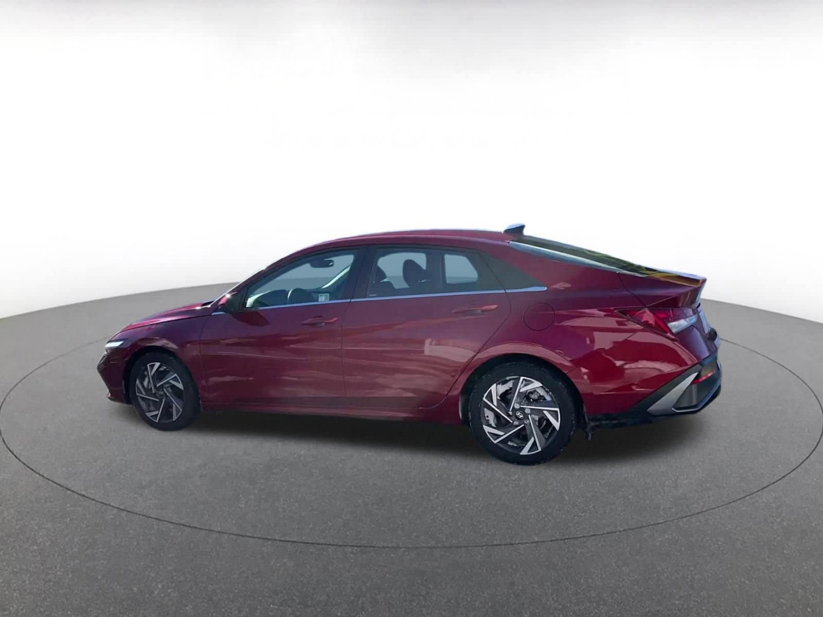 Thumbnail: 2025 Hyundai Elantra - 10