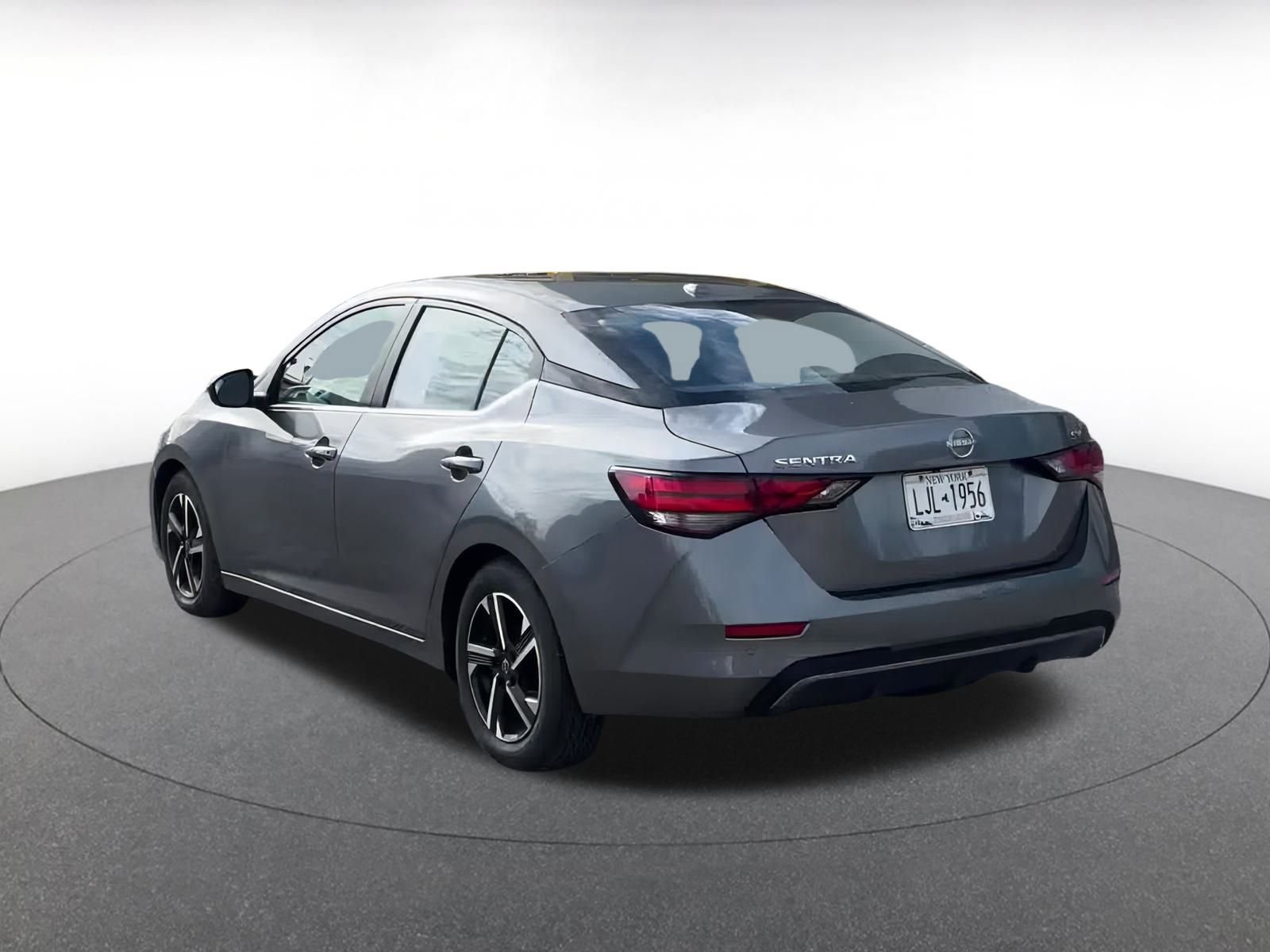 Thumbnail: 2024 Nissan Sentra - 11