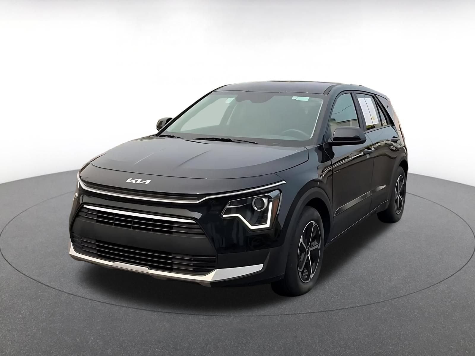 Thumbnail: 2026 Kia Niro - 4