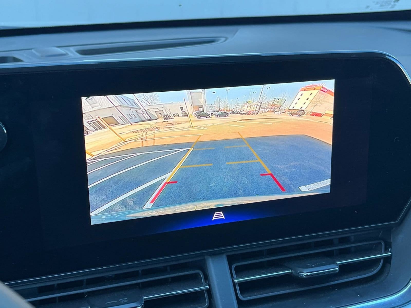 Thumbnail: 2025 Chevrolet Trax - 21