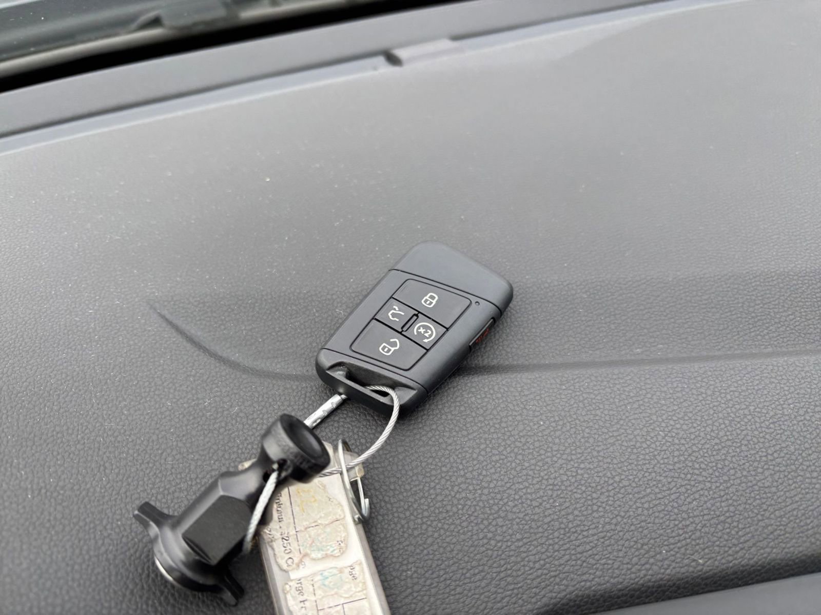 Thumbnail: 2025 Volkswagen Jetta - 21