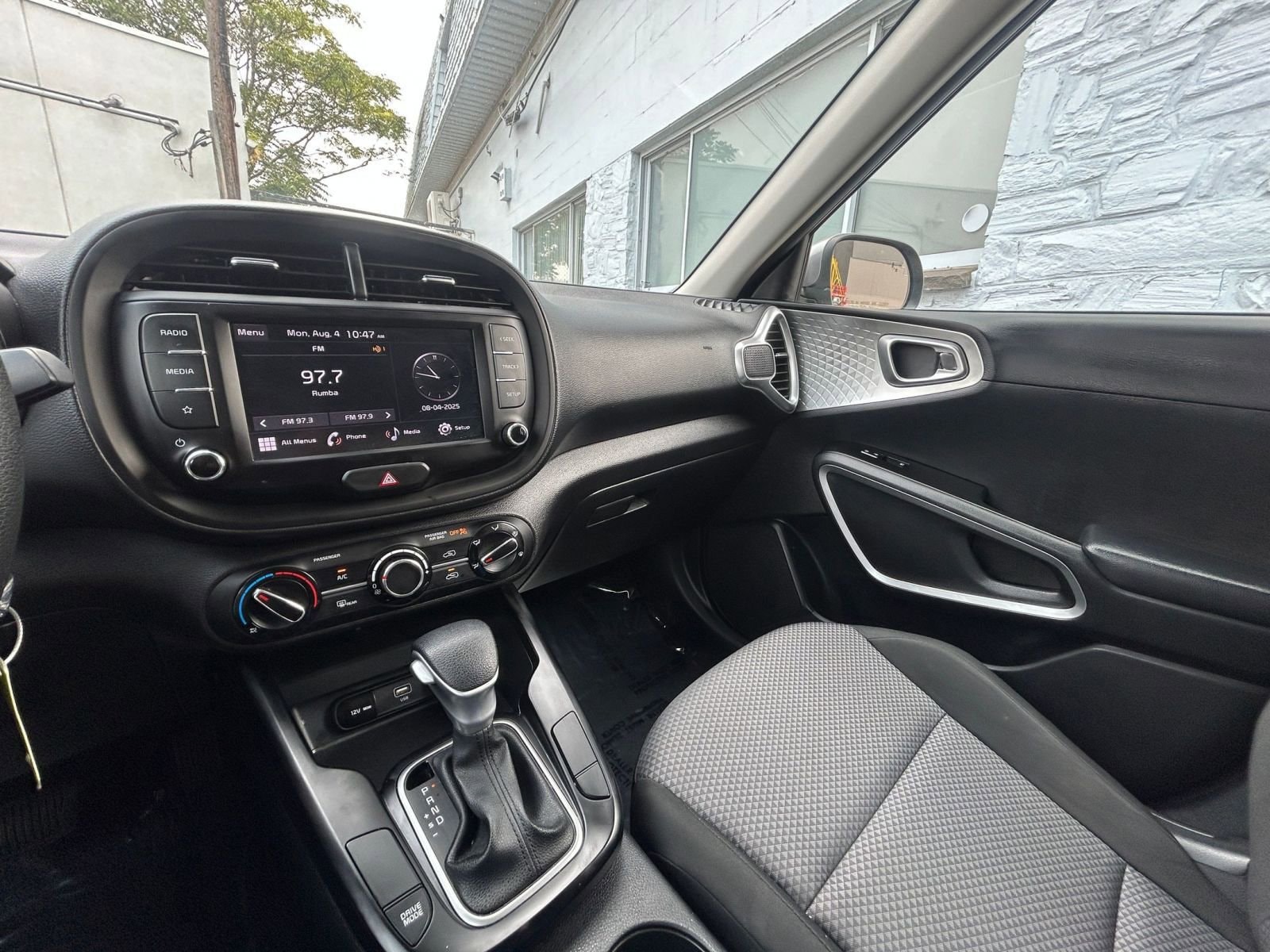 Thumbnail: 2023 Kia Soul - 33