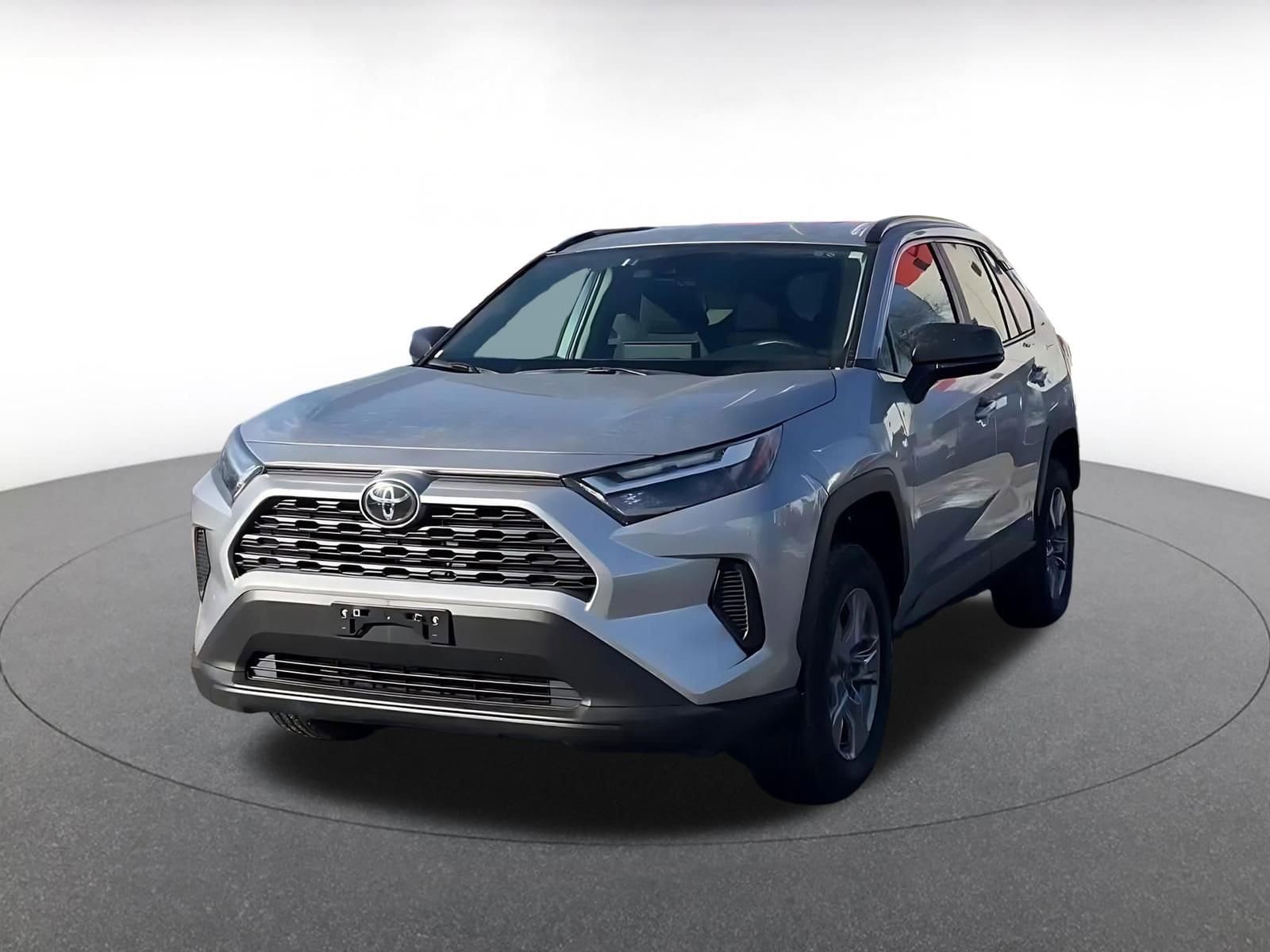 Thumbnail: 2025 Toyota RAV4 - 8