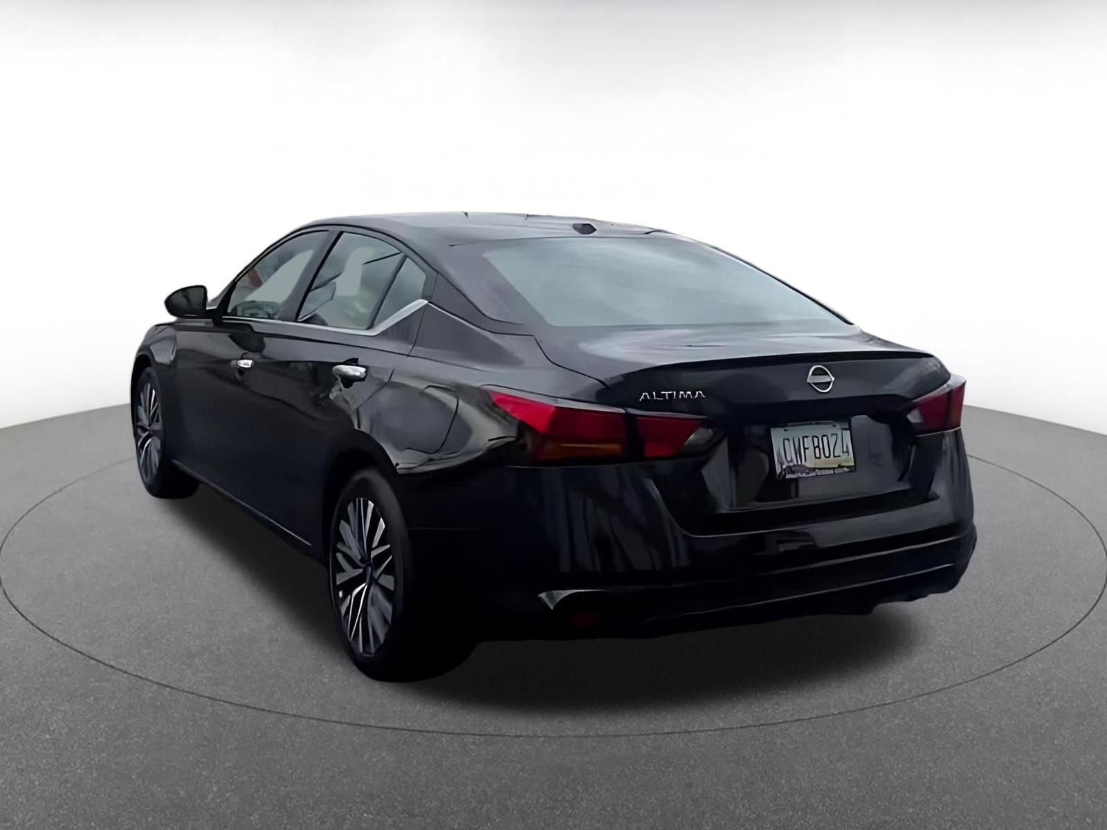Thumbnail: 2025 Nissan Altima - 10