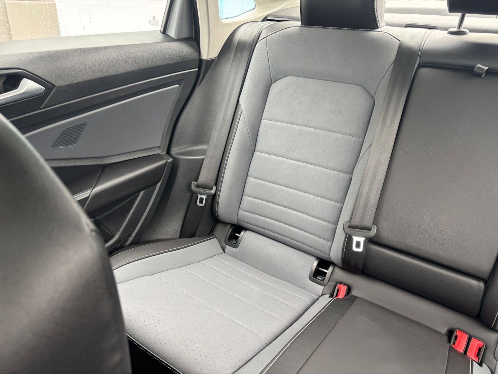 Thumbnail: 2025 Volkswagen Jetta - 35