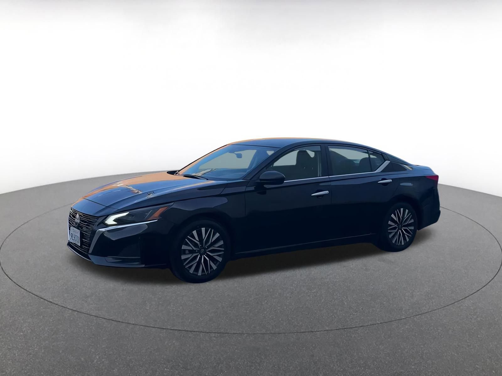 Thumbnail: 2024 Nissan Altima - 8