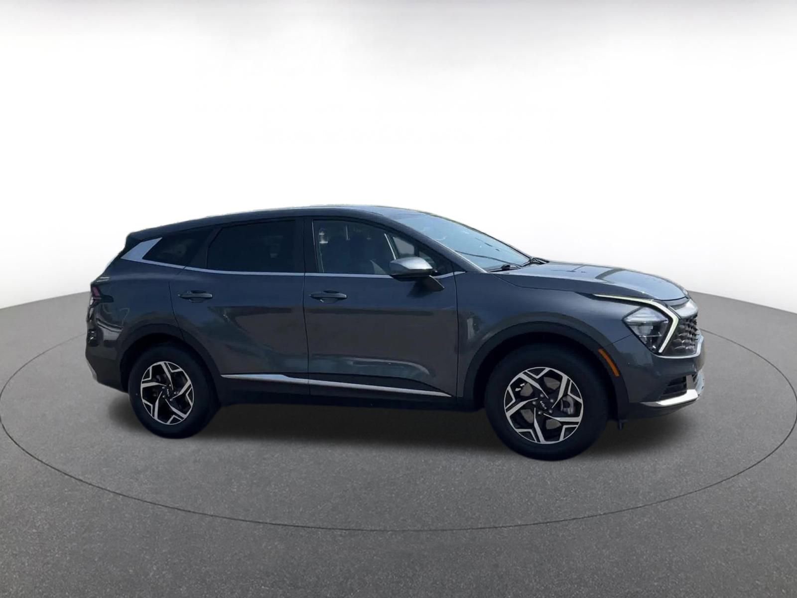 Thumbnail: 2023 Kia Sportage - 2