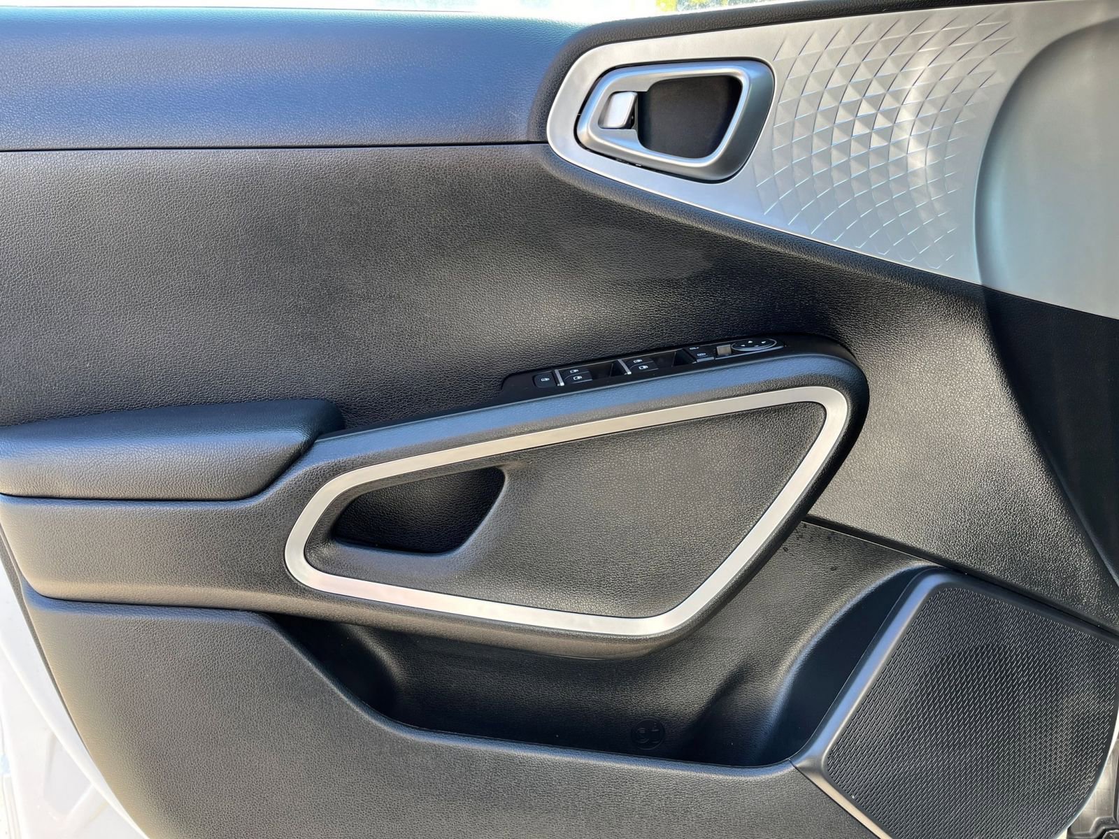 Thumbnail: 2025 Kia Soul - 18