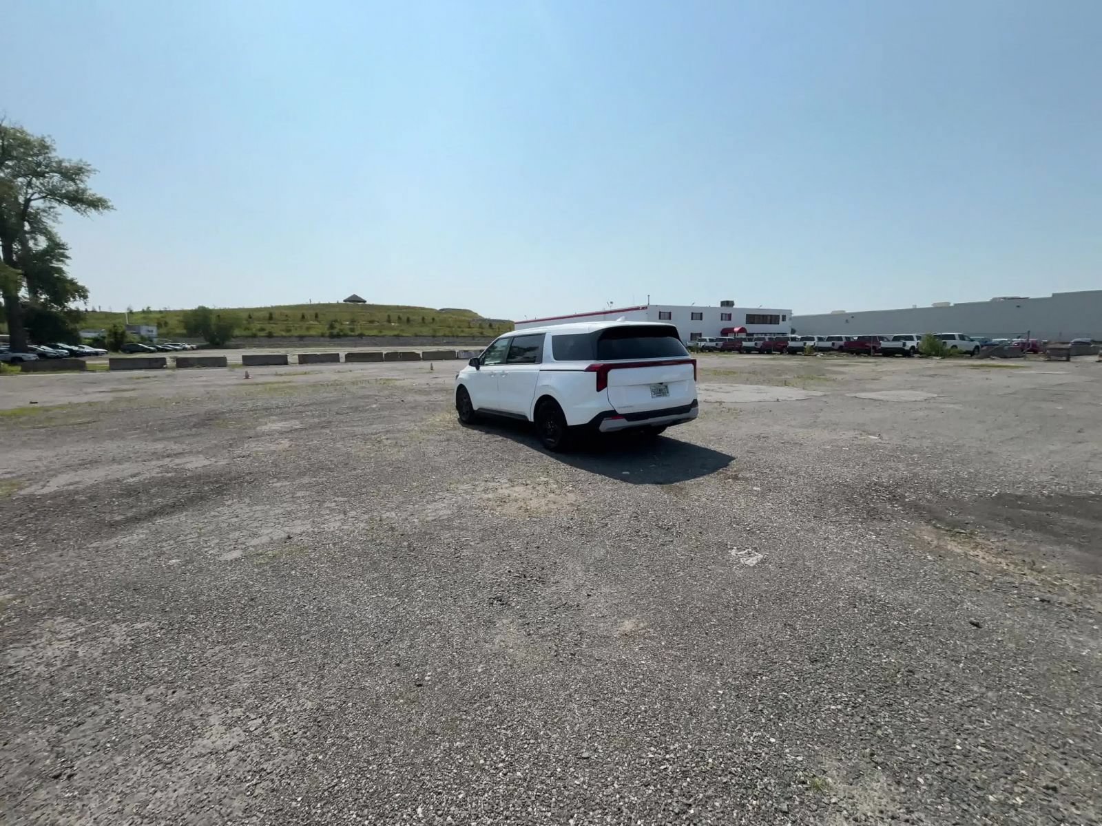 Thumbnail: 2026 Kia Carnival - 13