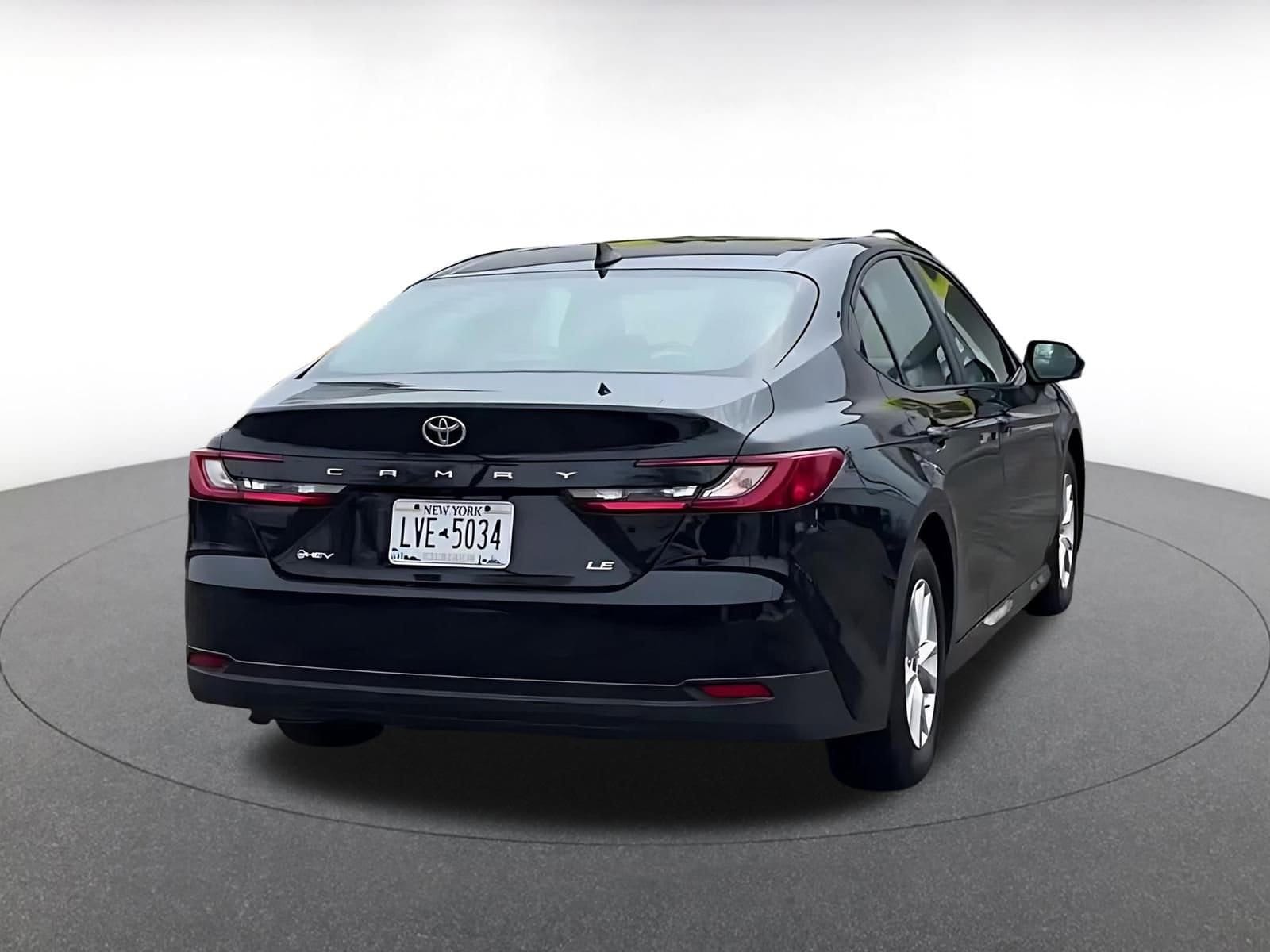 Thumbnail: 2025 Toyota Camry - 14