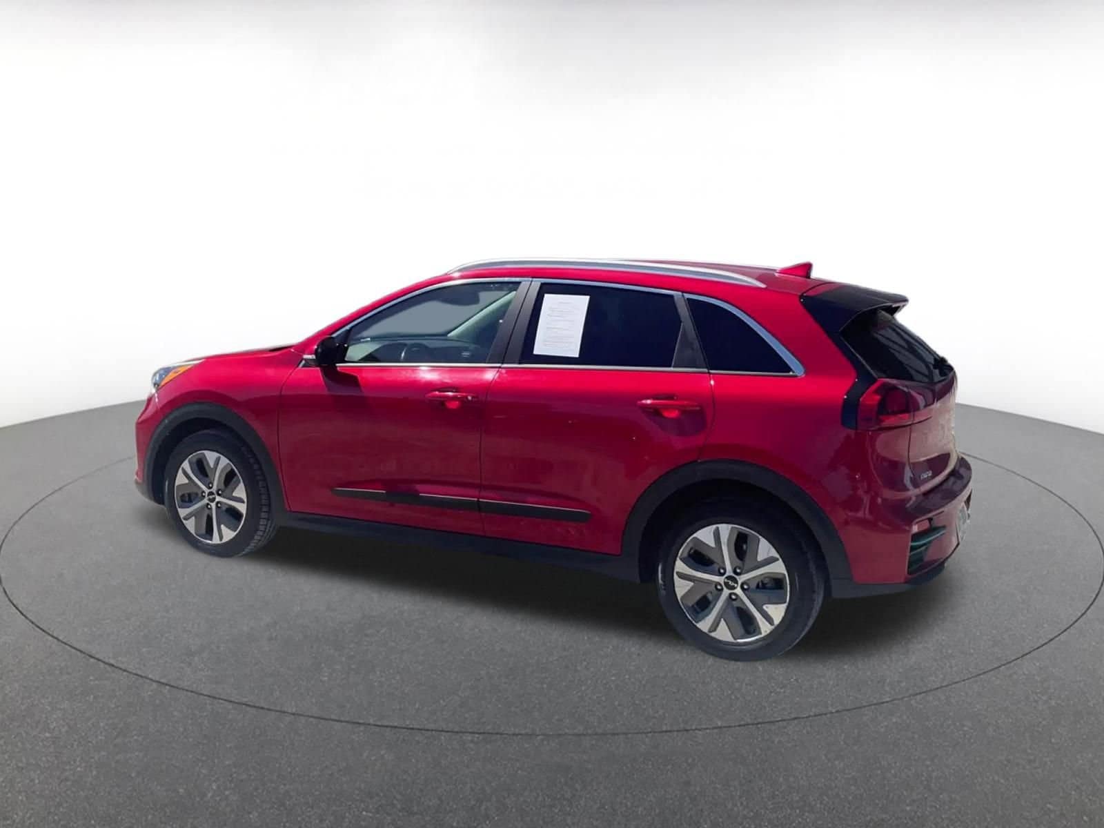 Thumbnail: 2022 Kia Niro - 10