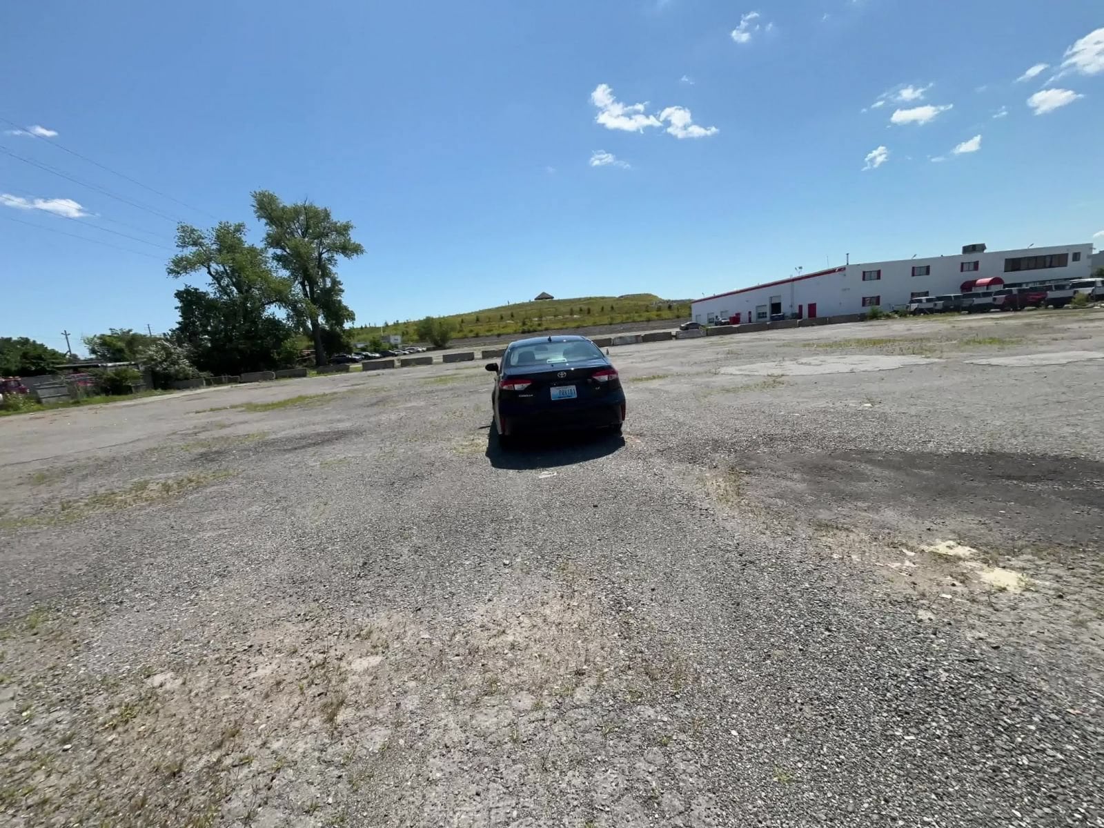 Thumbnail: 2025 Toyota Corolla - 15