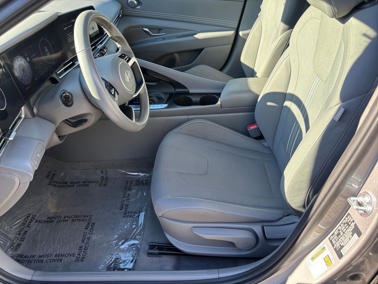 Thumbnail: 2025 Hyundai Elantra - 23