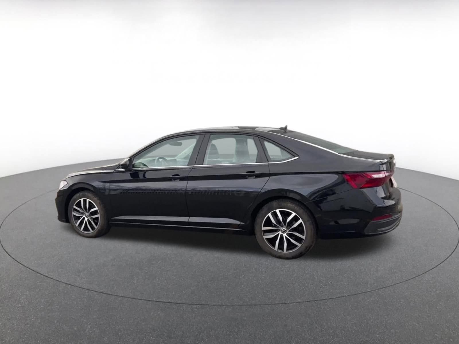 Thumbnail: 2025 Volkswagen Jetta - 10