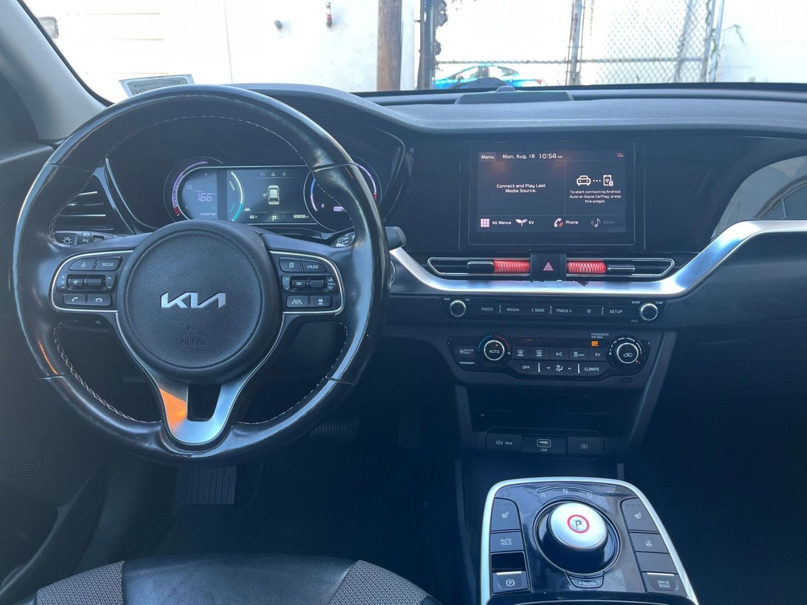 Thumbnail: 2022 Kia Niro - 20