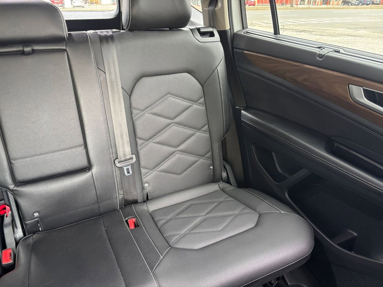 Thumbnail: 2025 Volkswagen Atlas - 34