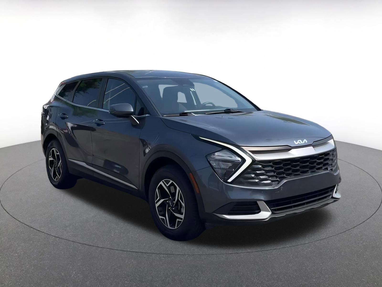 Thumbnail: 2023 Kia Sportage - 3