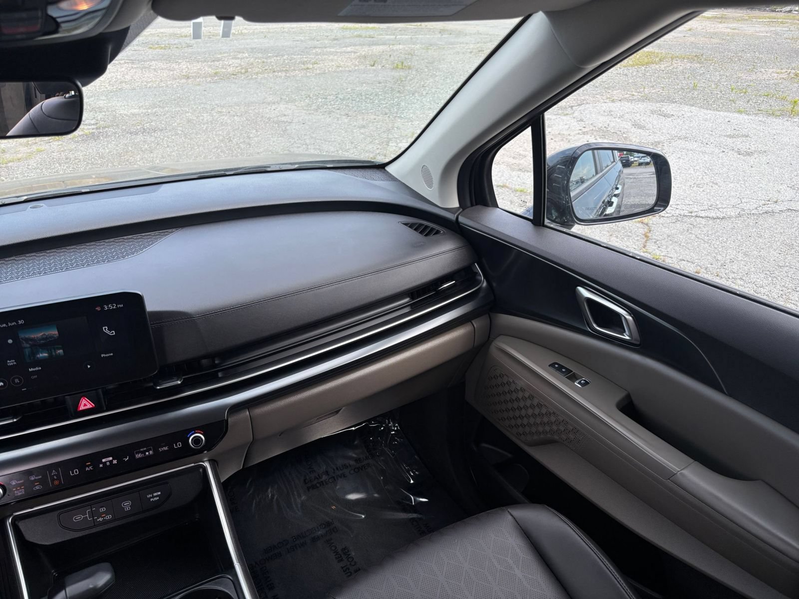 Thumbnail: 2026 Kia Carnival - 33