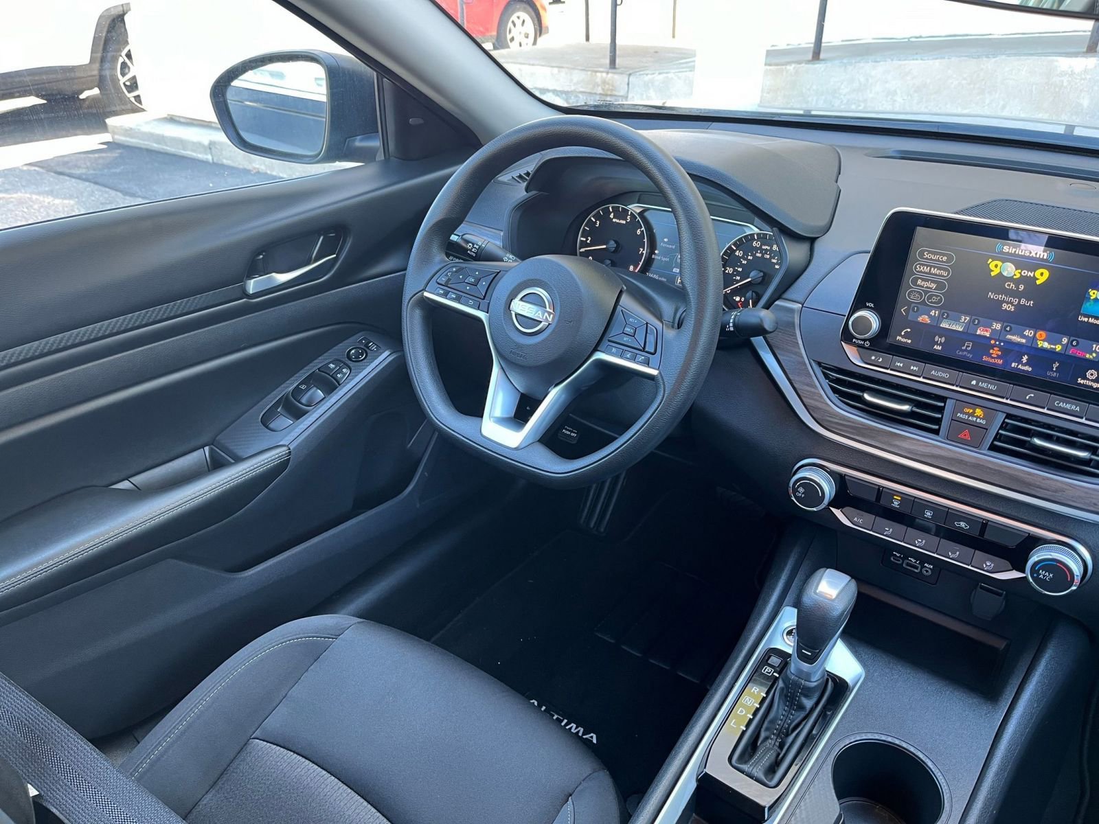 Thumbnail: 2025 Nissan Altima - 33