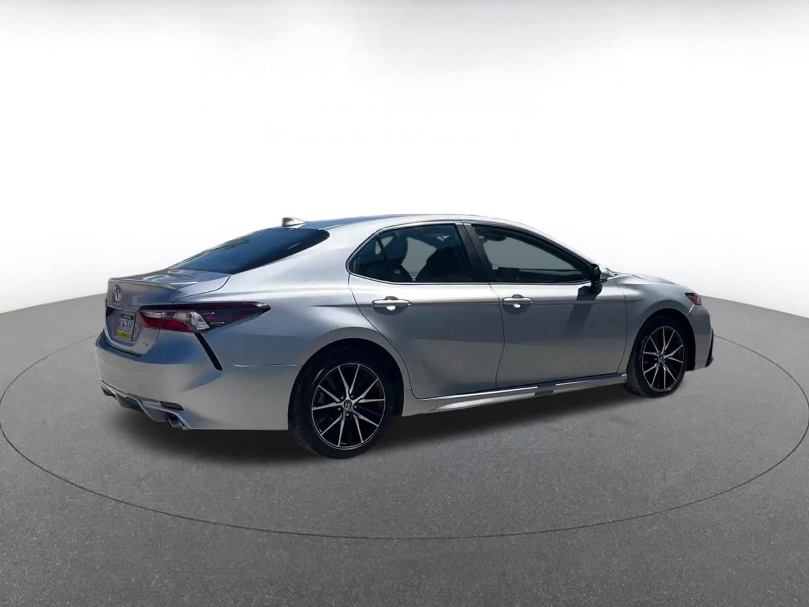 Thumbnail: 2024 Toyota Camry - 14