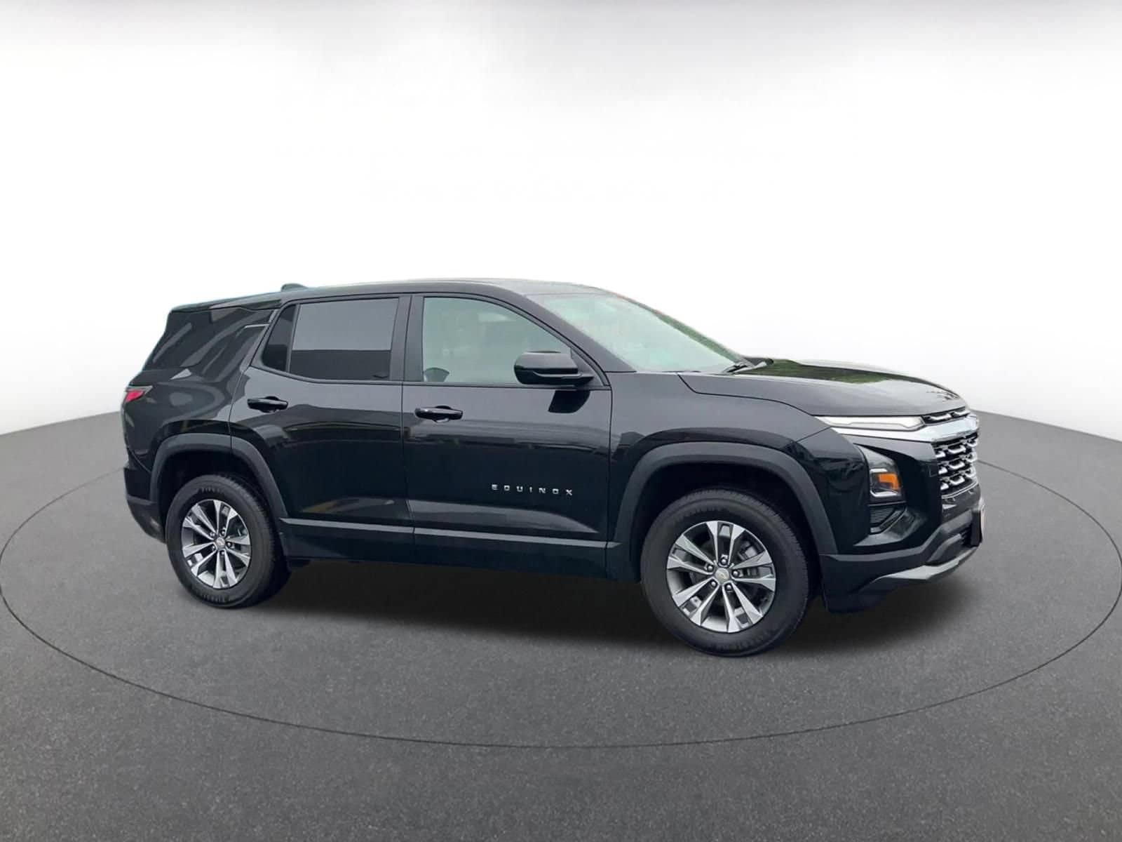 Thumbnail: 2025 Chevrolet Equinox - 2