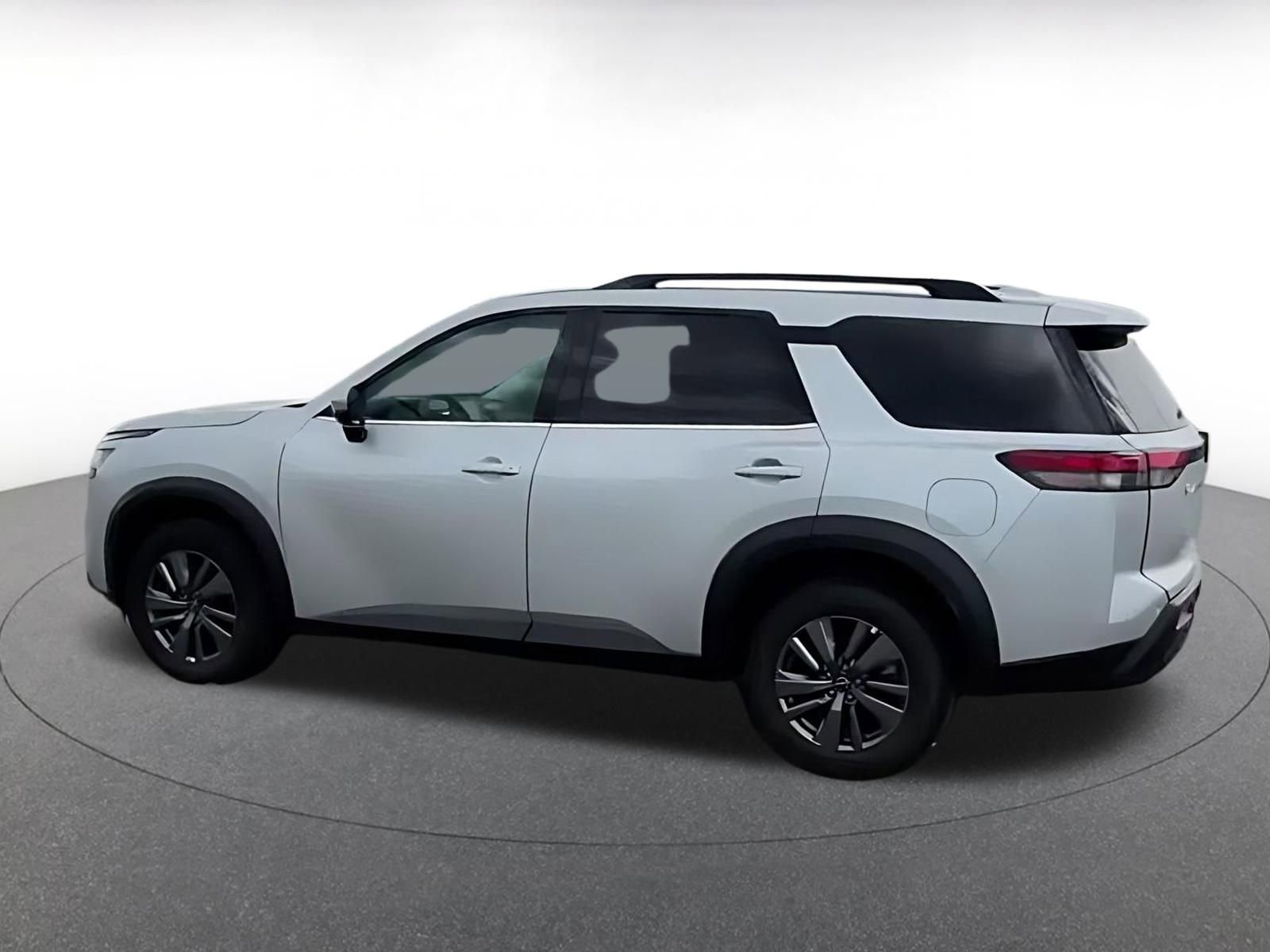 Thumbnail: 2025 Nissan Pathfinder - 8
