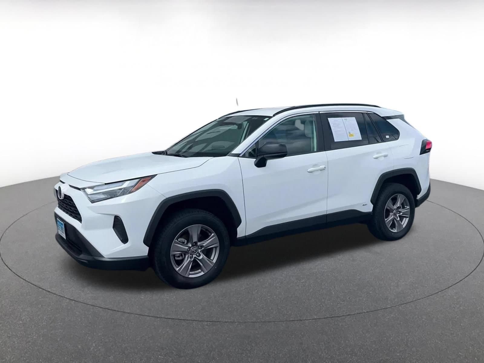 Thumbnail: 2025 Toyota RAV4 - 8