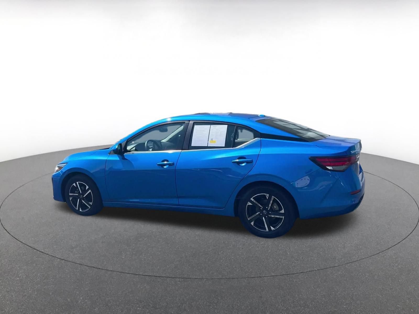 Thumbnail: 2025 Nissan Sentra - 9