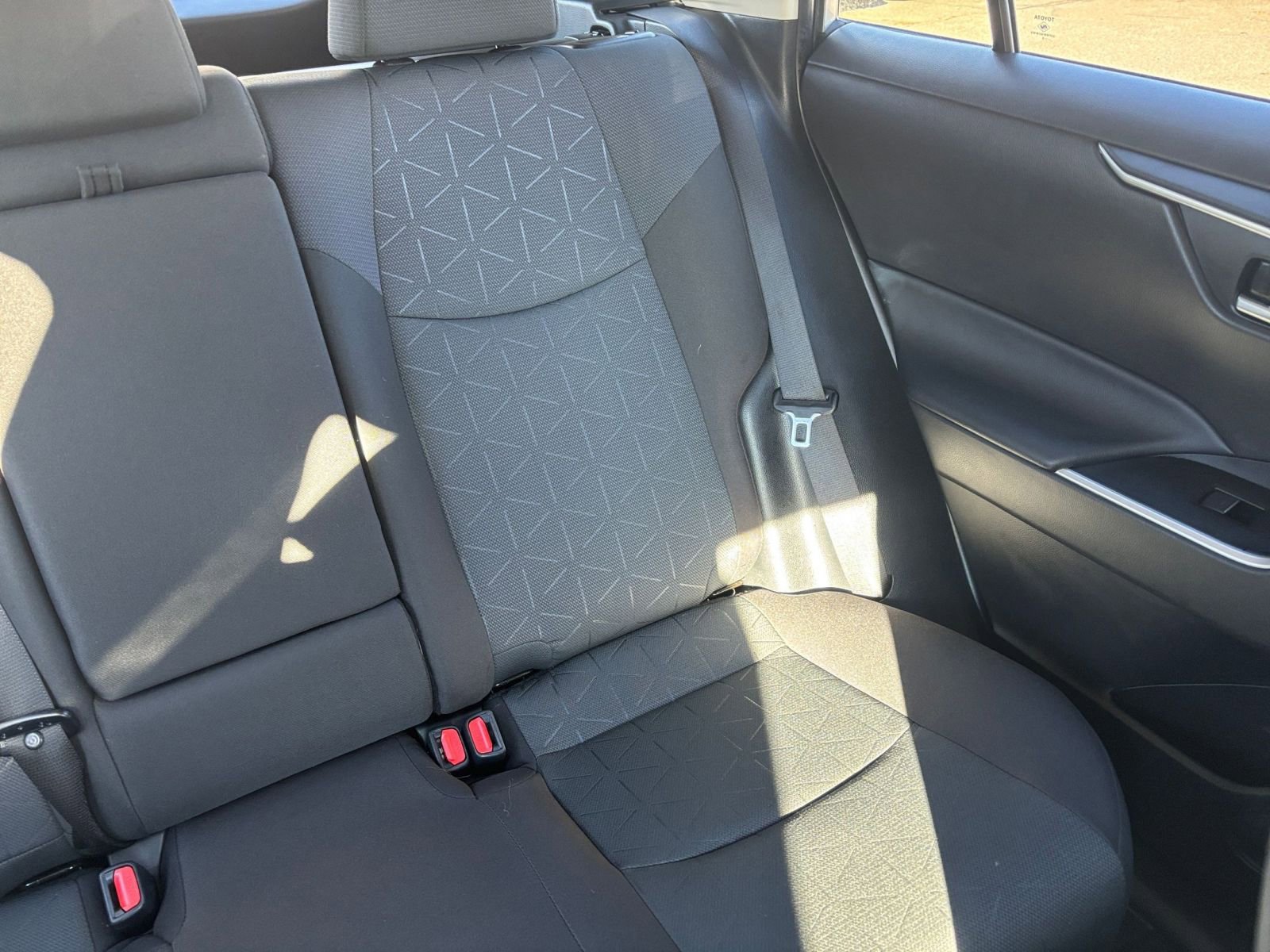 Thumbnail: 2025 Toyota RAV4 - 35