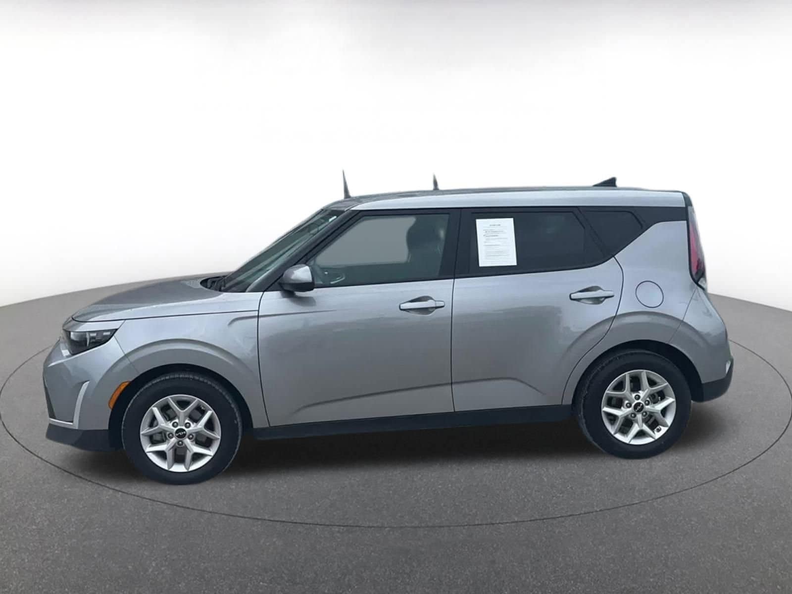 Thumbnail: 2024 Kia Soul - 9