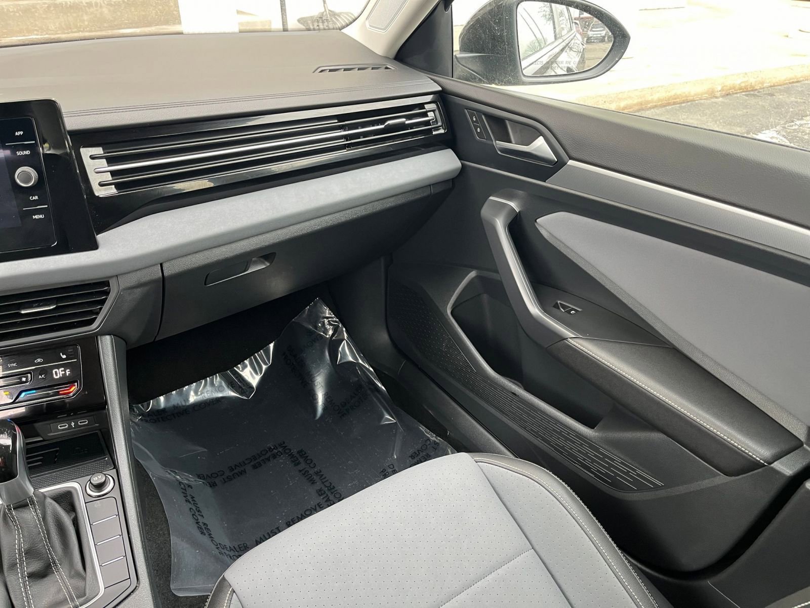 Thumbnail: 2025 Volkswagen Jetta - 31