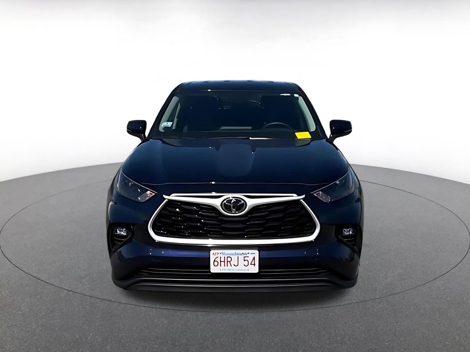 Thumbnail: 2025 Toyota Highlander - 4