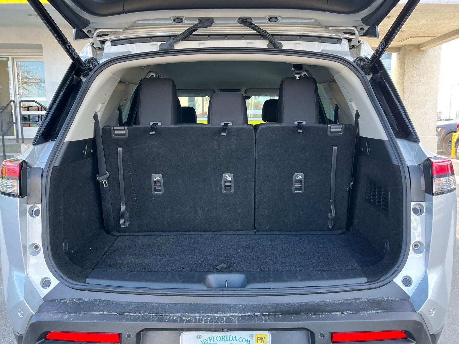 Thumbnail: 2025 Nissan Pathfinder - 33