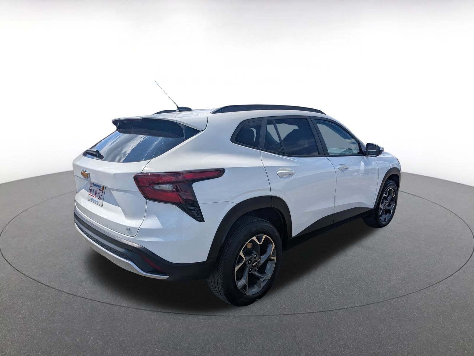 Thumbnail: 2024 Chevrolet Trax - 5