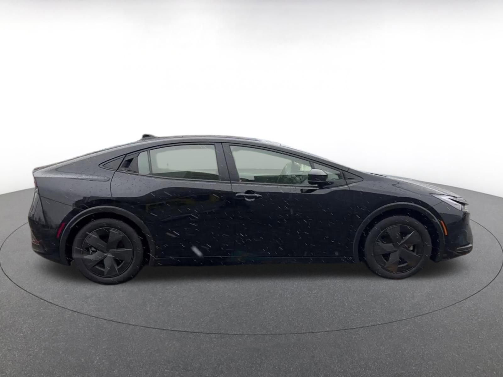 Thumbnail: 2025 Toyota Prius - 16