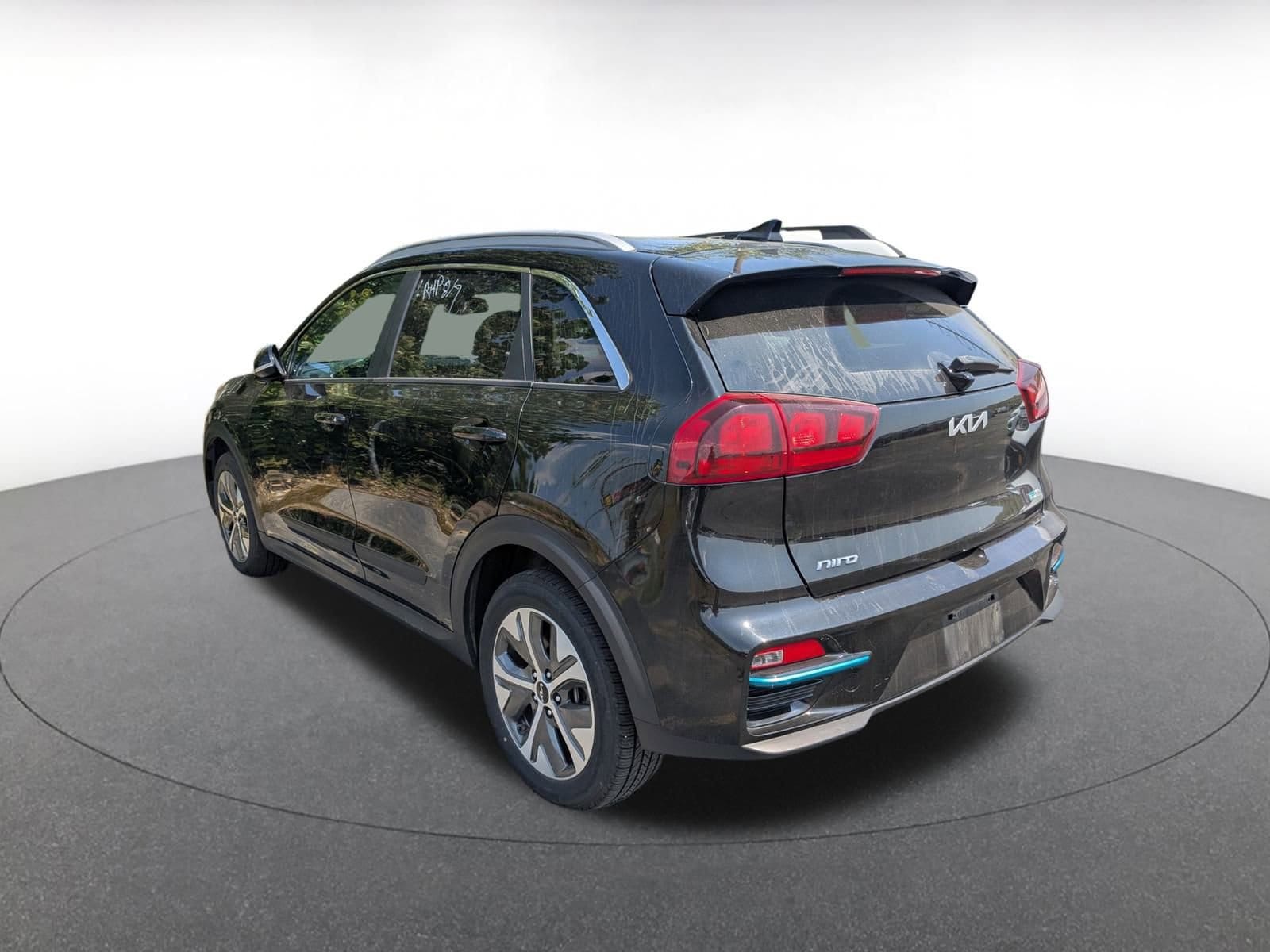 Thumbnail: 2022 Kia Niro - 2