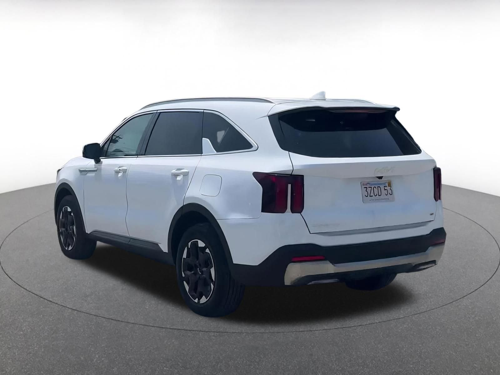 2024 Kia Sorento S 11