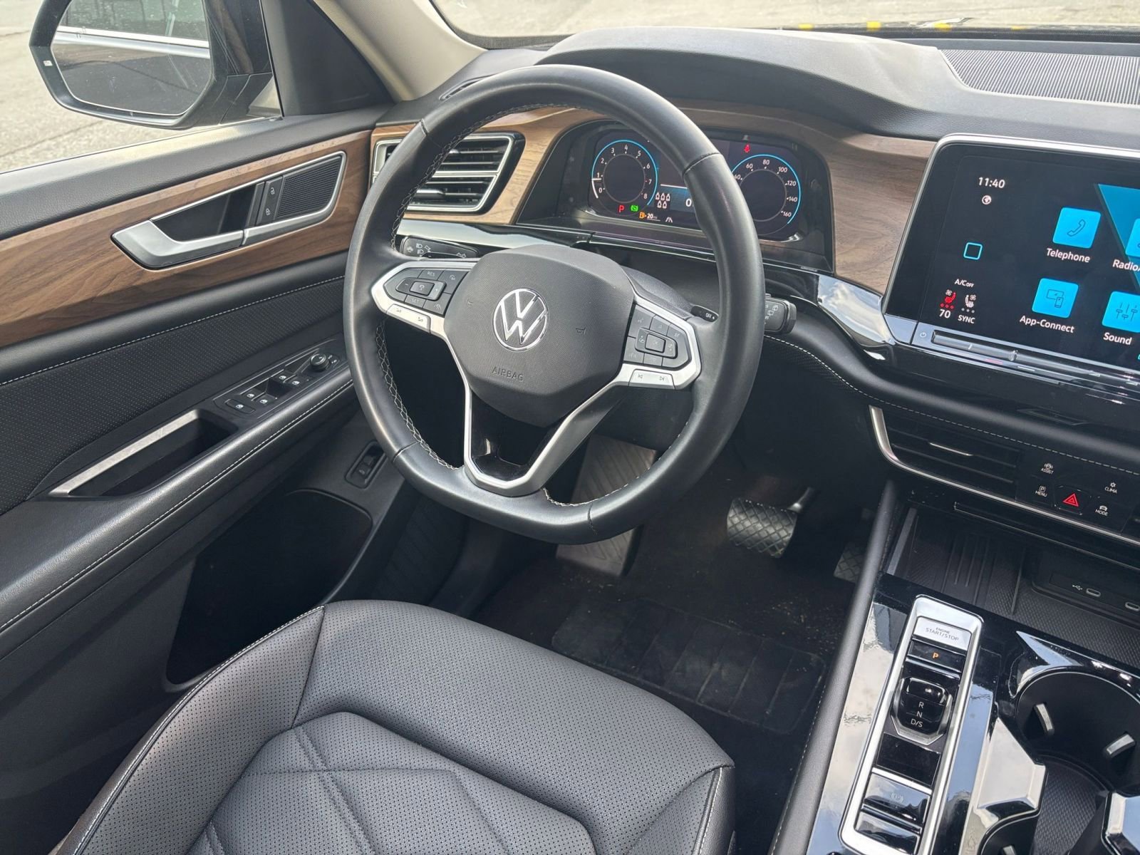 Thumbnail: 2025 Volkswagen Atlas - 32