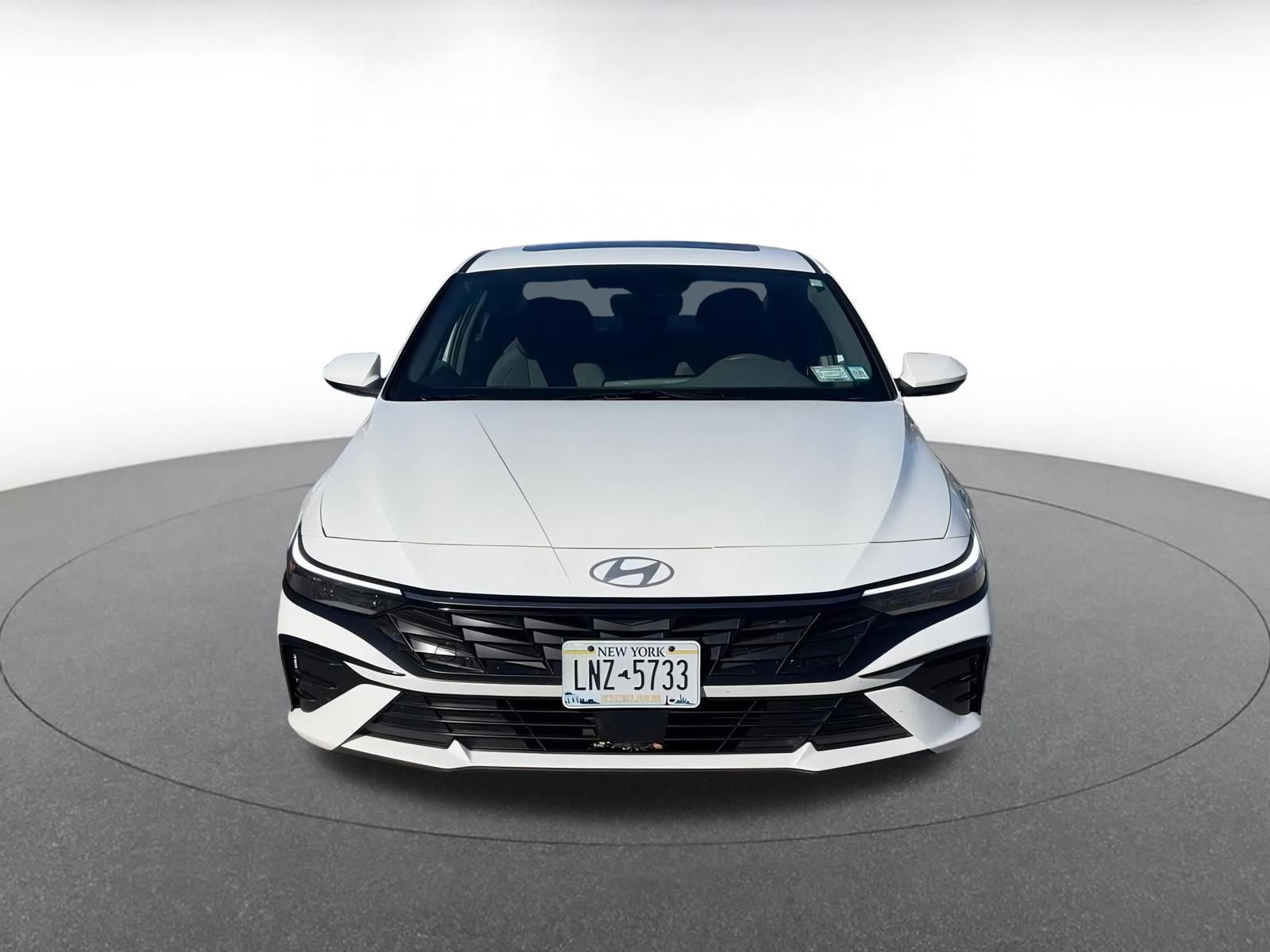 Thumbnail: 2025 Hyundai Elantra - 4