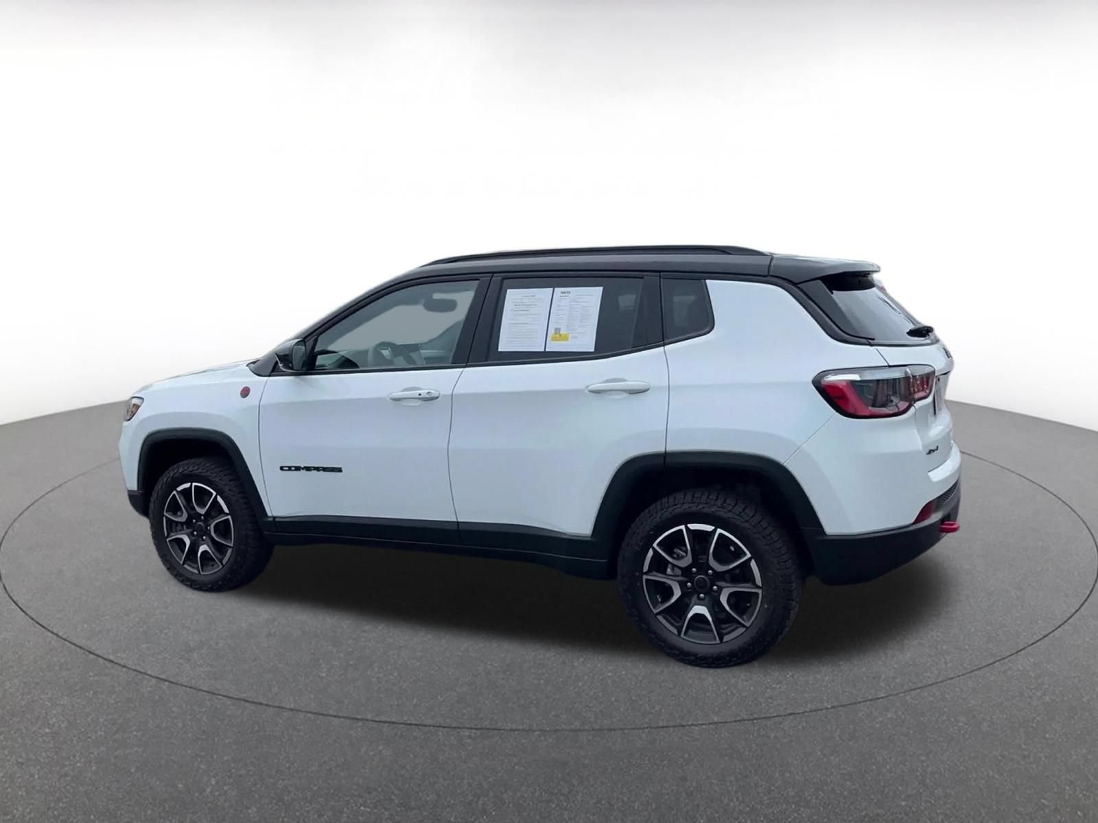 Thumbnail: 2025 Jeep Compass - 10