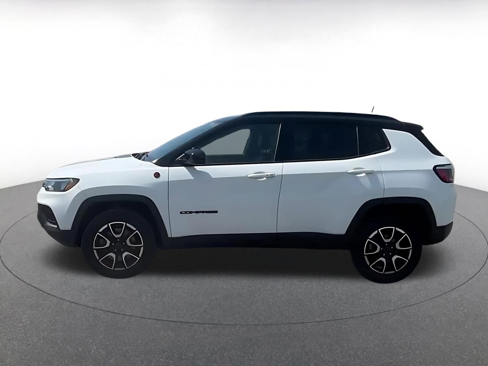 Thumbnail: 2025 Jeep Compass - 8