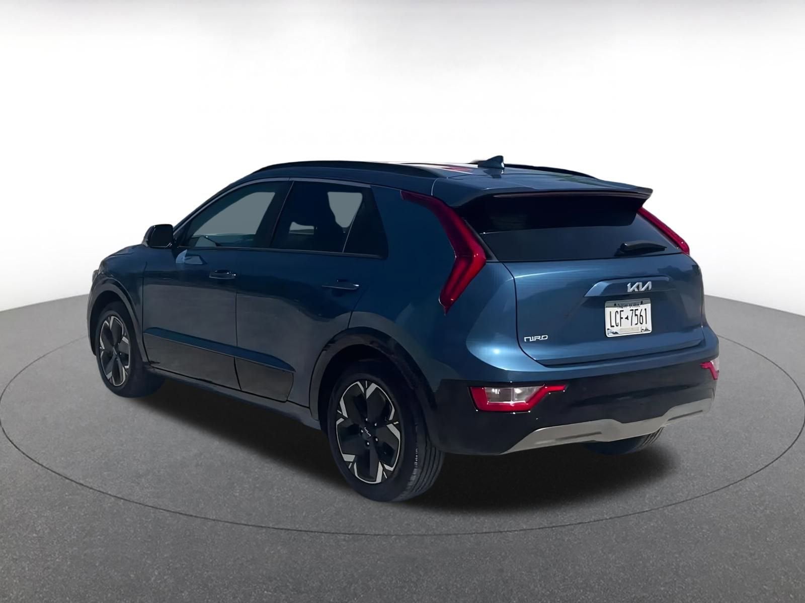 Thumbnail: 2023 Kia Niro - 11