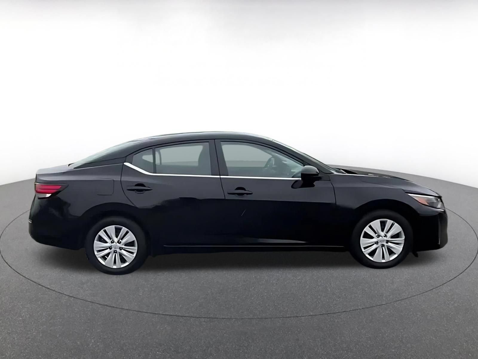 Thumbnail: 2025 Nissan Sentra - 16