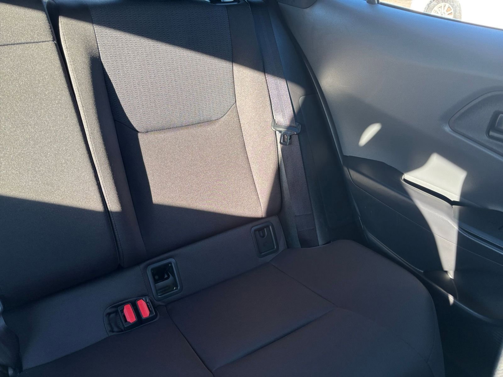 Thumbnail: 2025 Toyota Prius - 33