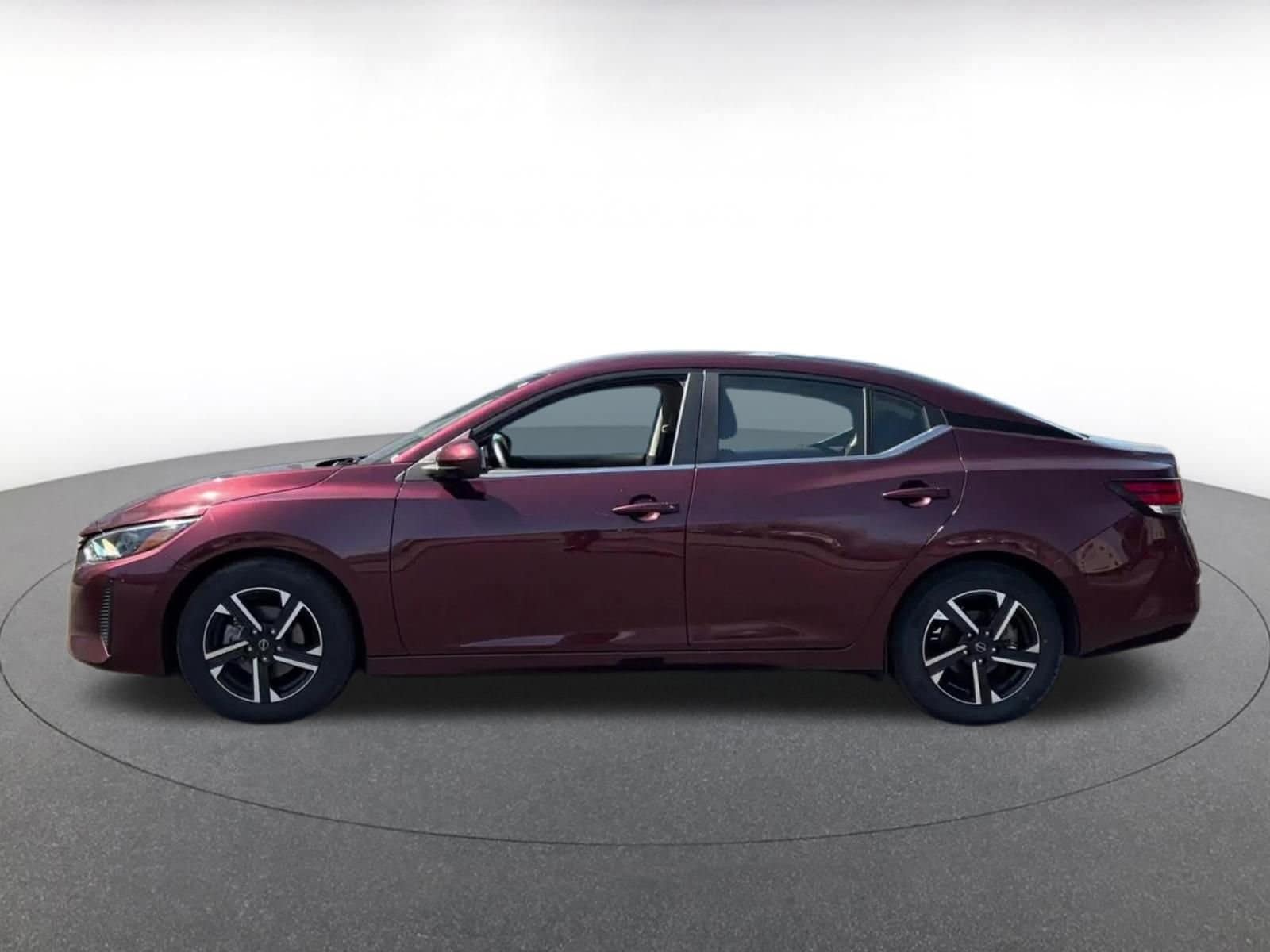 Thumbnail: 2025 Nissan Sentra - 9