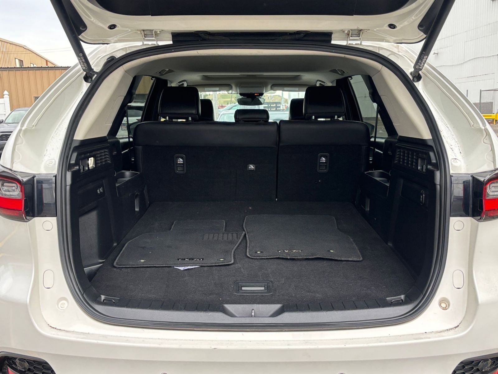 Thumbnail: 2025 Mazda CX-70 - 28