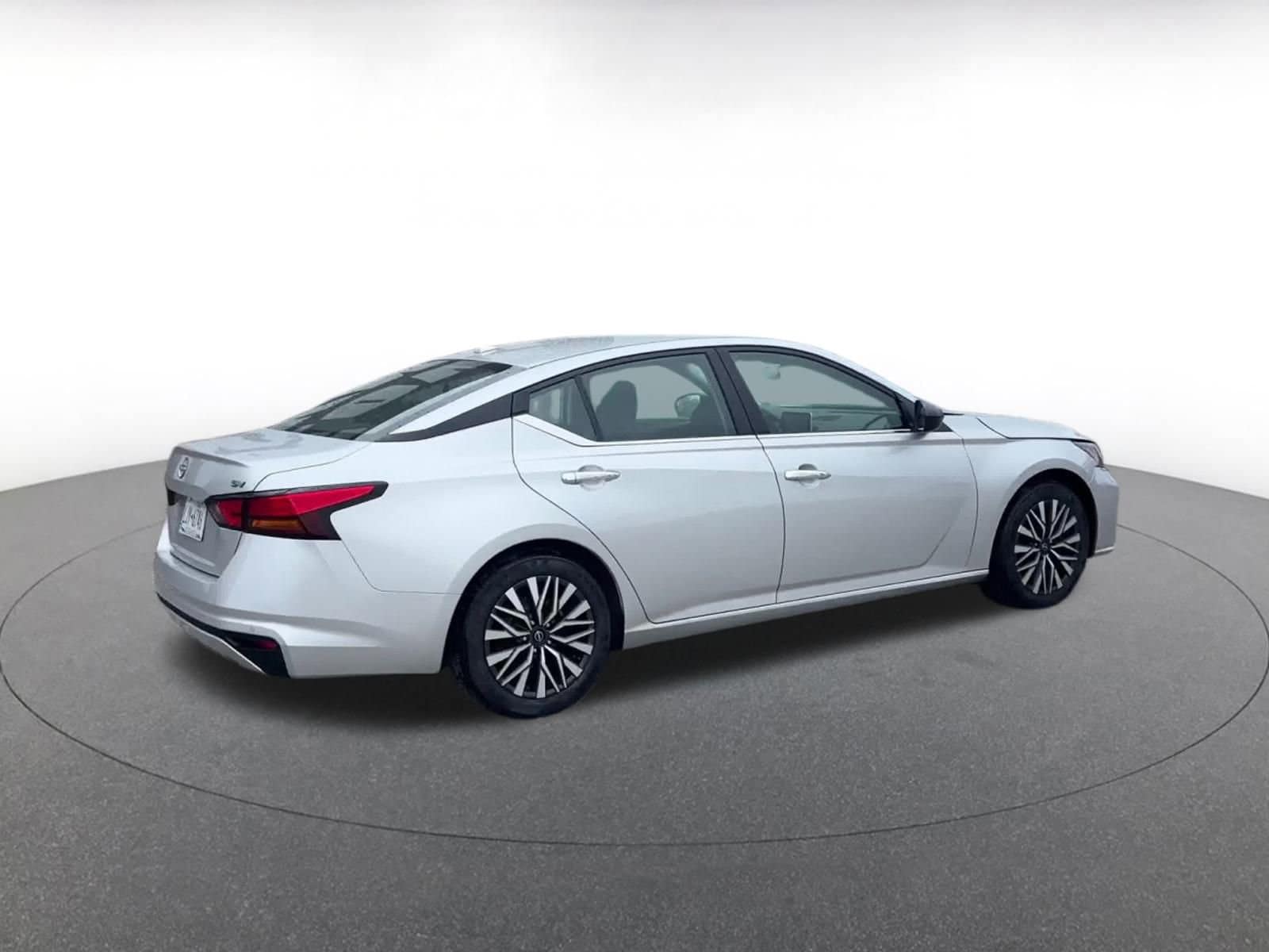 Thumbnail: 2024 Nissan Altima - 14