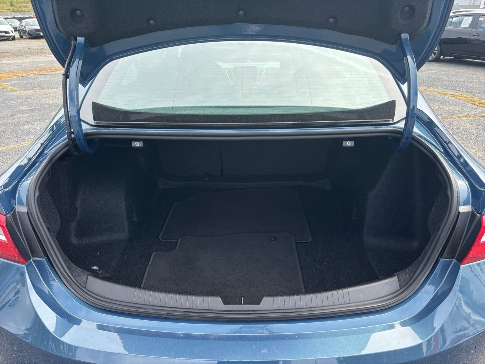 Thumbnail: 2024 Chevrolet Malibu - 27